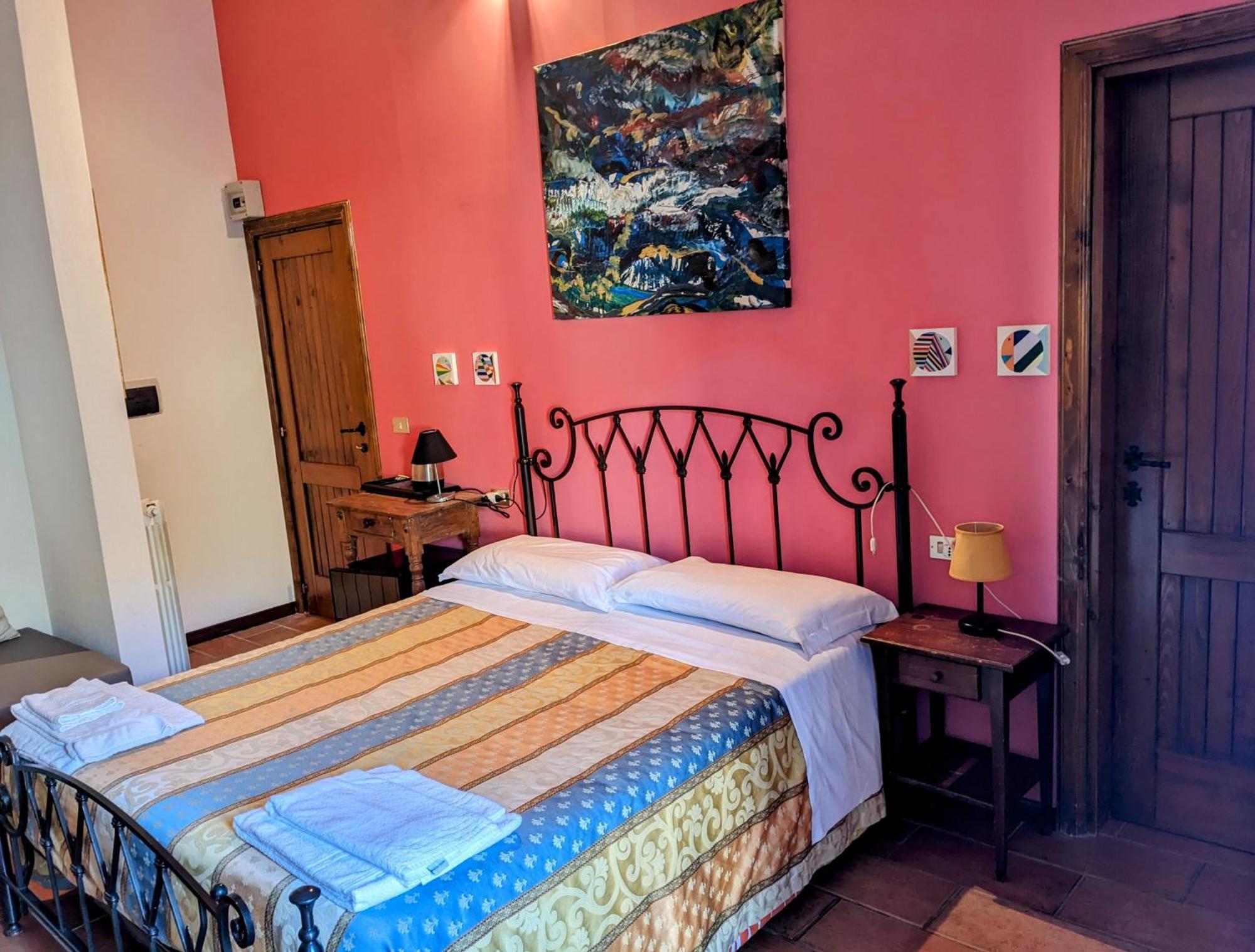 La Cittadella Dei Monti Sibillini Guest House Montemonaco Bagian luar foto