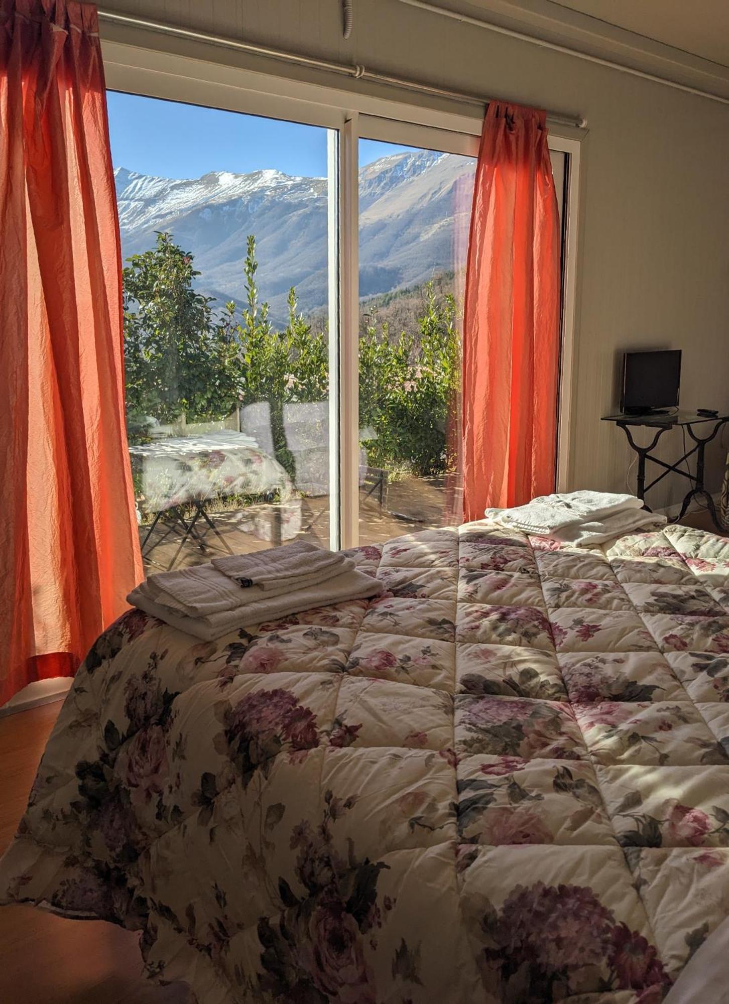 La Cittadella Dei Monti Sibillini Guest House Montemonaco Bagian luar foto