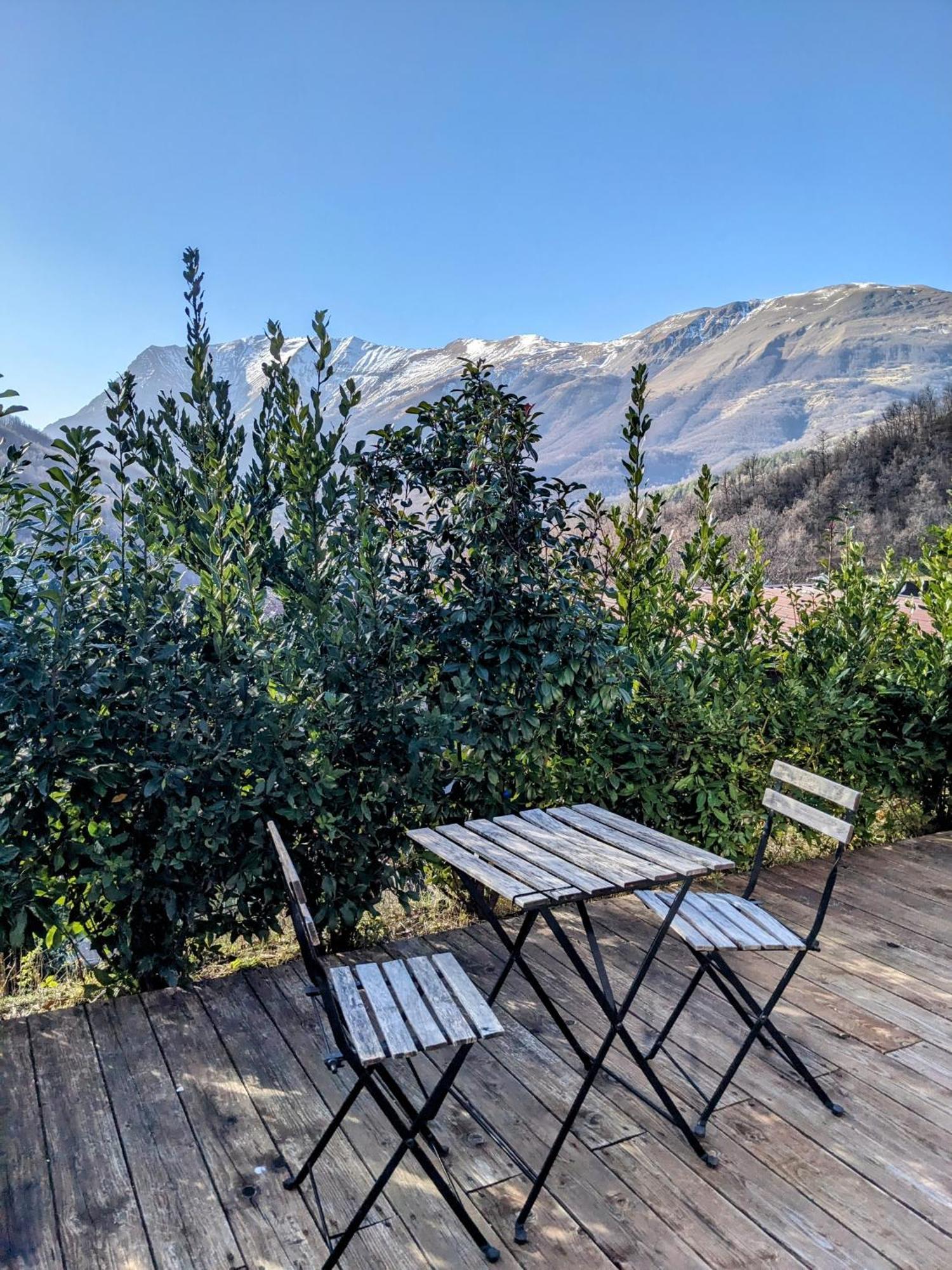 La Cittadella Dei Monti Sibillini Guest House Montemonaco Bagian luar foto