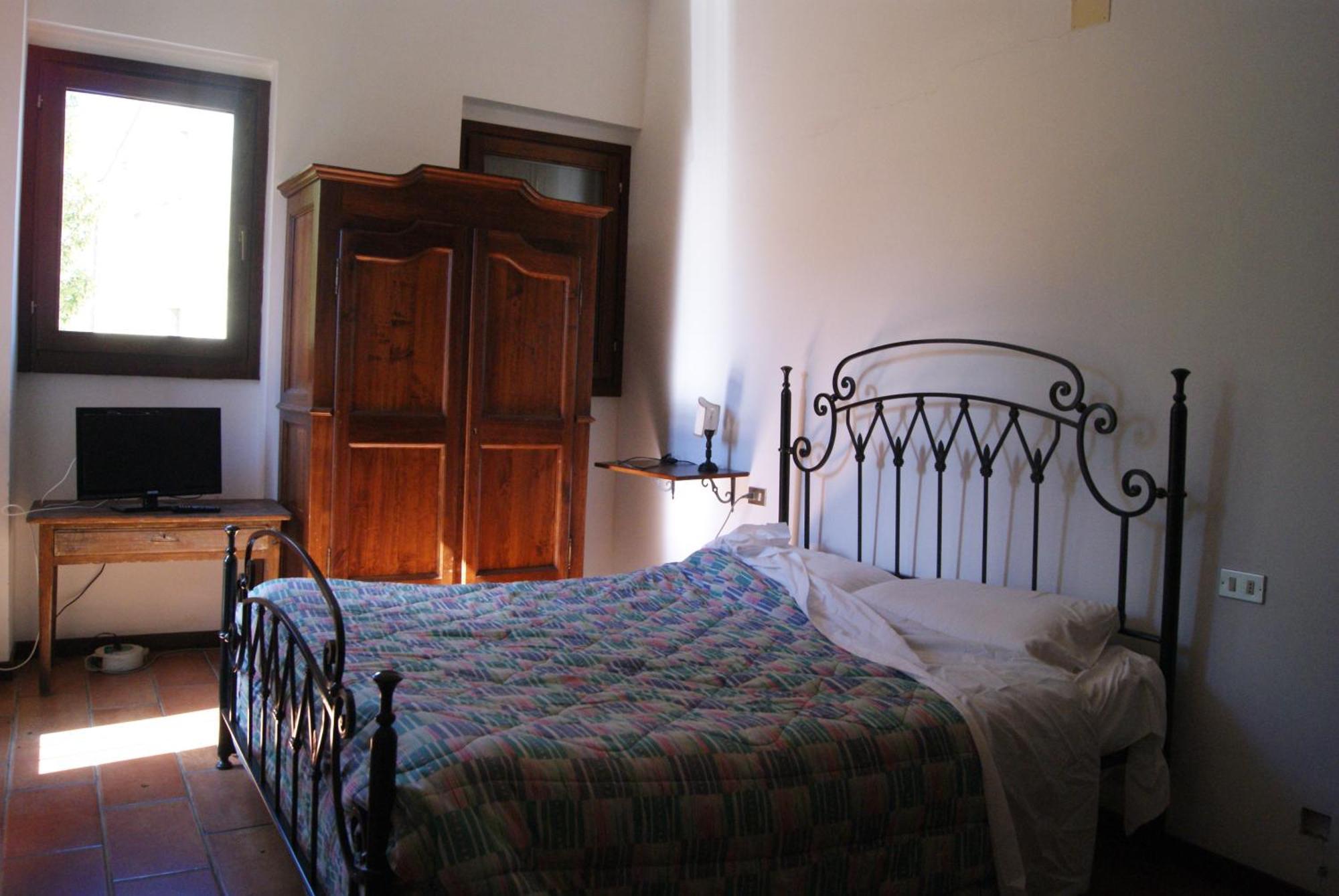 La Cittadella Dei Monti Sibillini Guest House Montemonaco Bagian luar foto