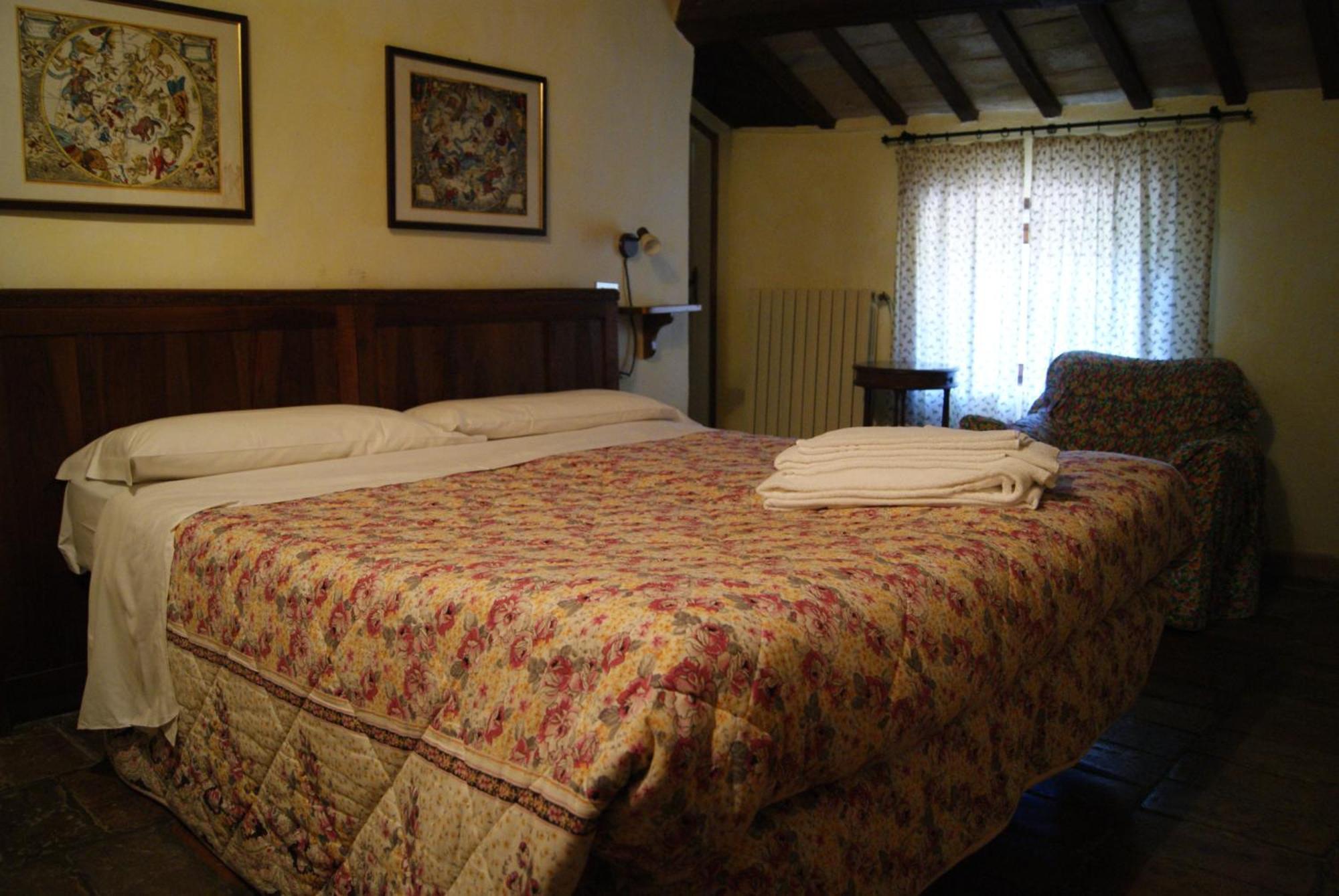 La Cittadella Dei Monti Sibillini Guest House Montemonaco Bagian luar foto
