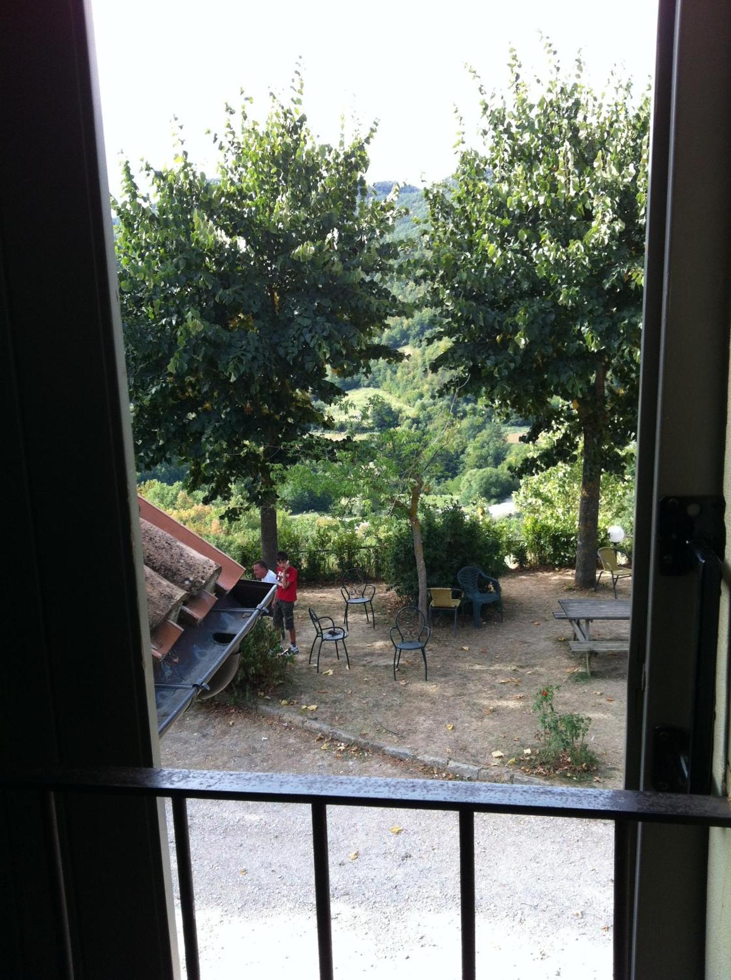 La Cittadella Dei Monti Sibillini Guest House Montemonaco Bagian luar foto