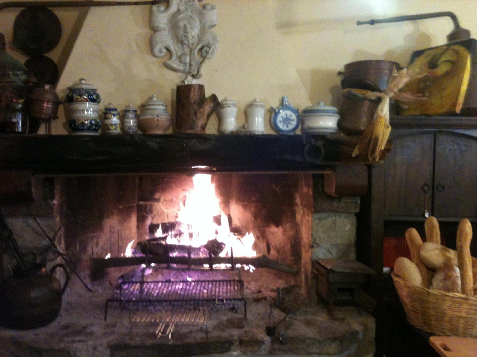 La Cittadella Dei Monti Sibillini Guest House Montemonaco Bagian luar foto